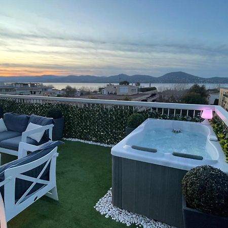 דירות Saint Tropez Sea View Penthouse מראה חיצוני תמונה
