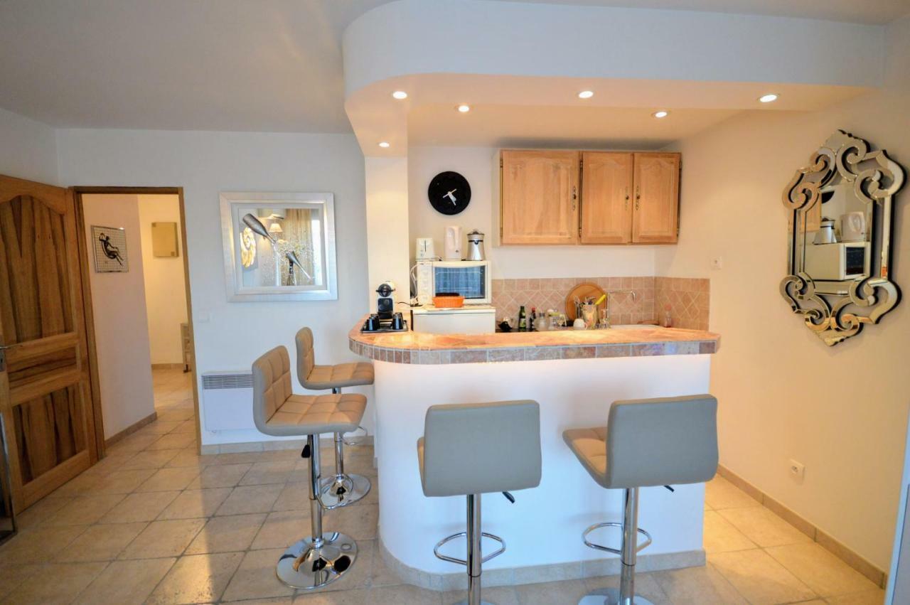 דירות Saint Tropez Sea View Penthouse מראה חיצוני תמונה