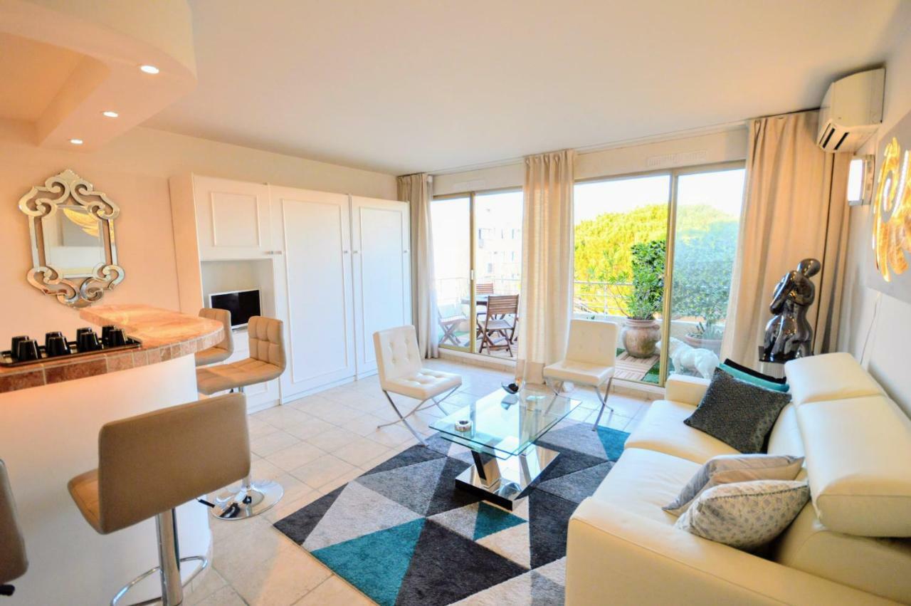 דירות Saint Tropez Sea View Penthouse מראה חיצוני תמונה