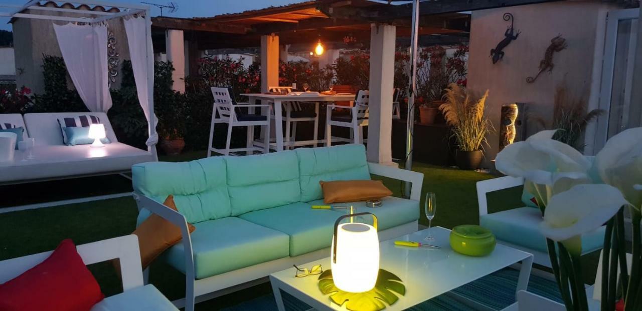 דירות Saint Tropez Sea View Penthouse מראה חיצוני תמונה